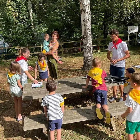 Accueillant Animaux - 6 Pers. - Api-1-52-2330 Campingplads *